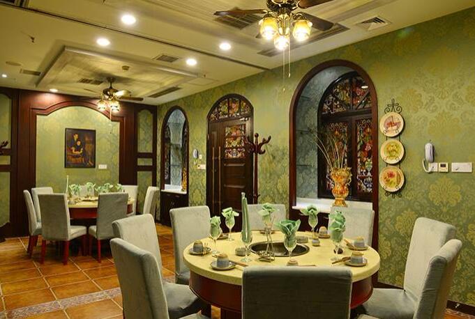 伸縮性福來輪輸送機